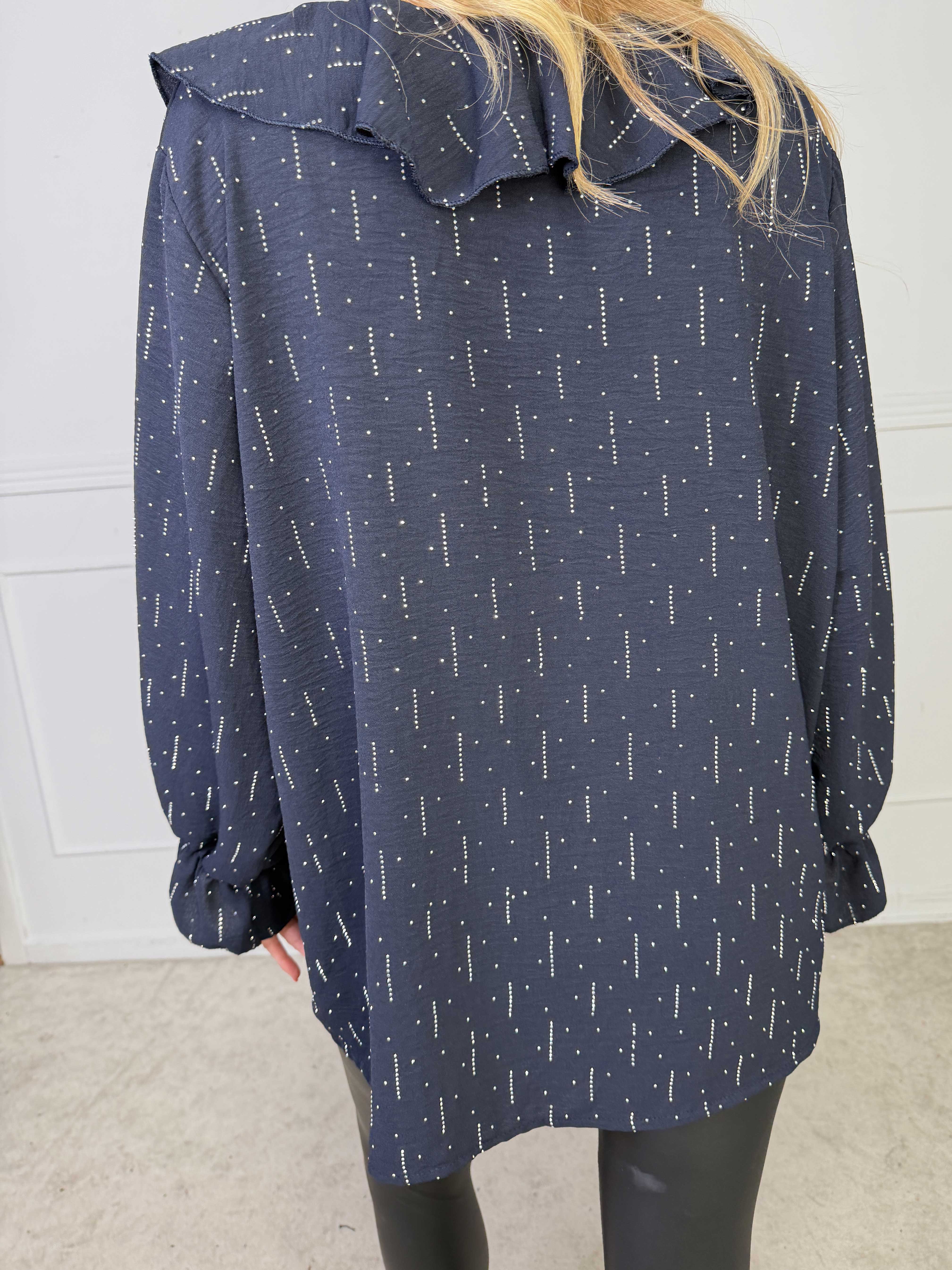 Noor - Fin tunika med flæser og similisten